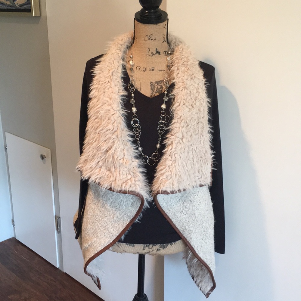 Furry Cream Vest